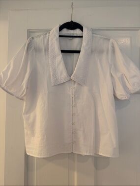 Ann Taylor White Button-Front Blouse with Embroidered Collar